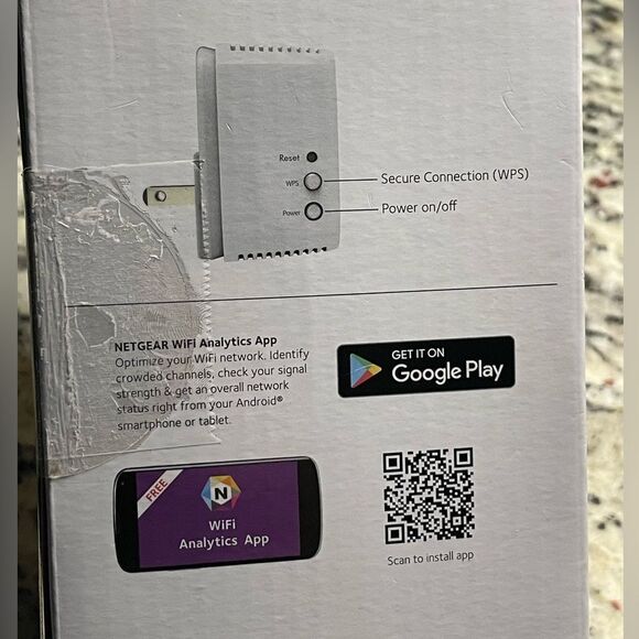 NETGEAR White WiFi Range Extender - Picture 14 of 15